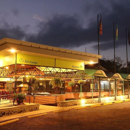 Park Hotel Santa Cruz Verapaz Kültér fotó