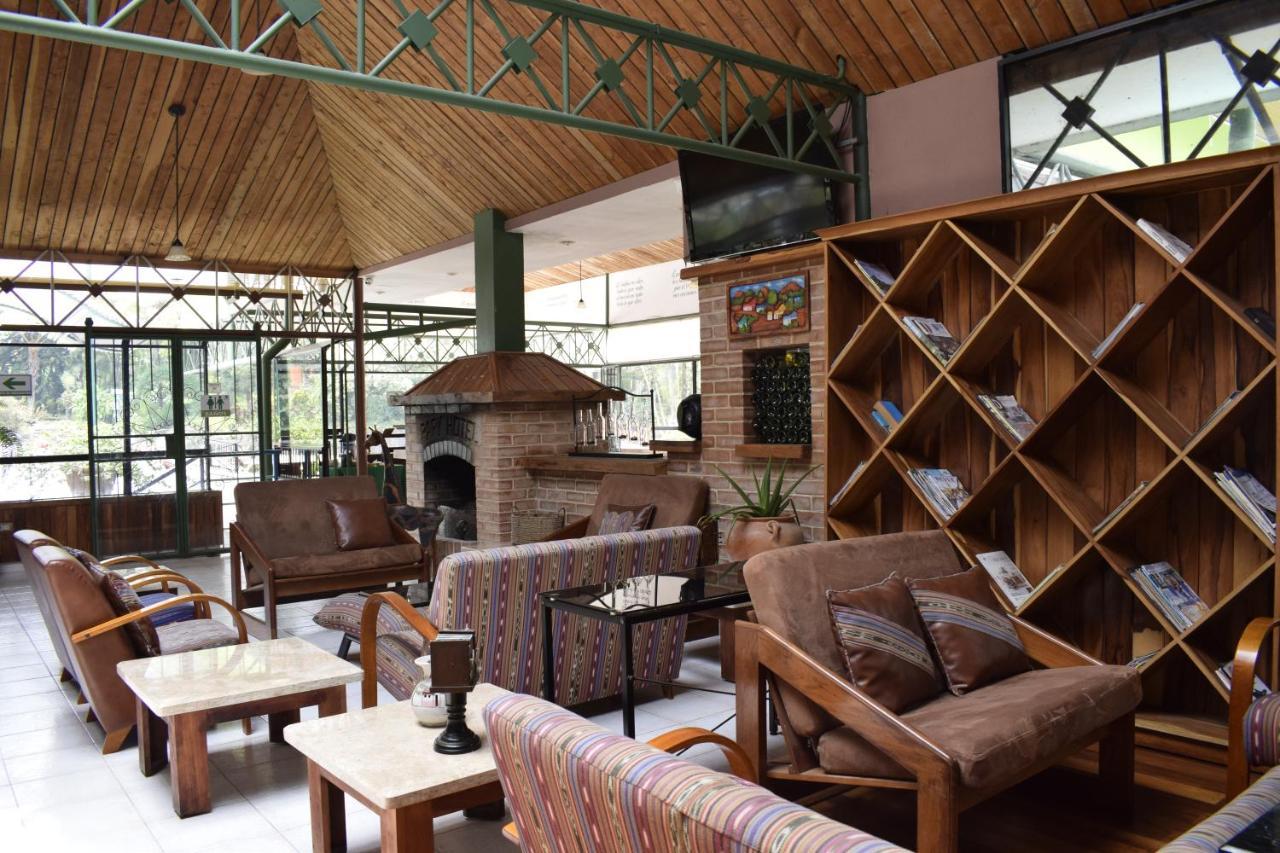 Park Hotel Santa Cruz Verapaz Kültér fotó