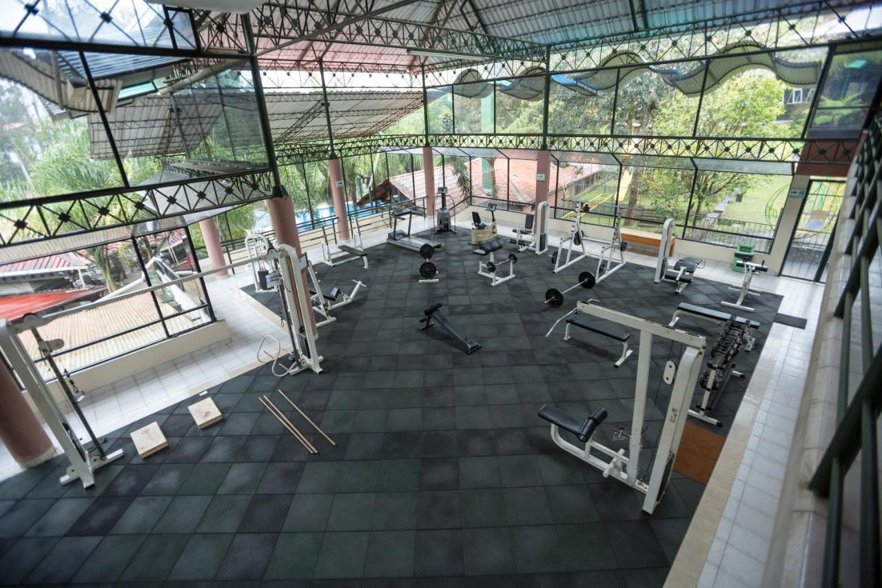 Park Hotel Santa Cruz Verapaz Kültér fotó
