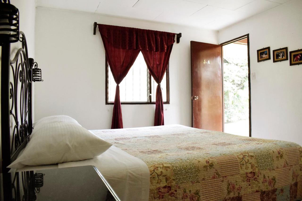 Park Hotel Santa Cruz Verapaz Kültér fotó