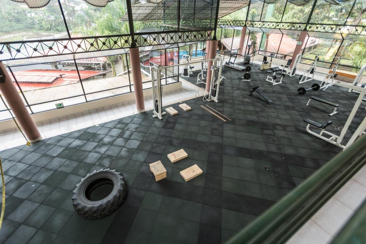 Park Hotel Santa Cruz Verapaz Kültér fotó