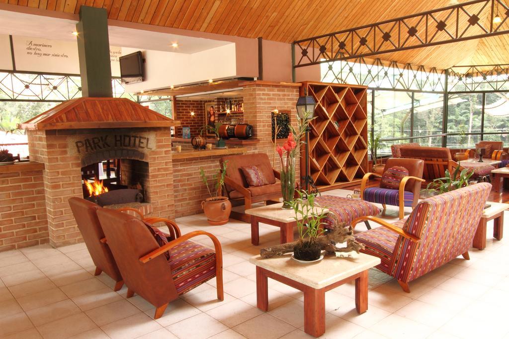 Park Hotel Santa Cruz Verapaz Kültér fotó