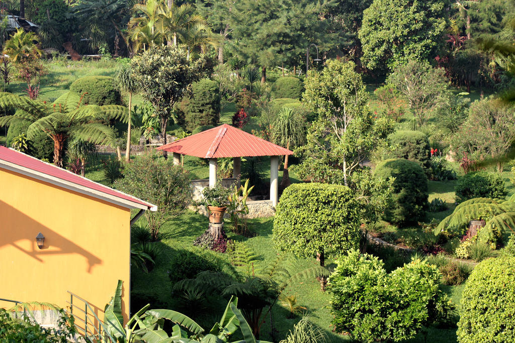 Park Hotel Santa Cruz Verapaz Kültér fotó