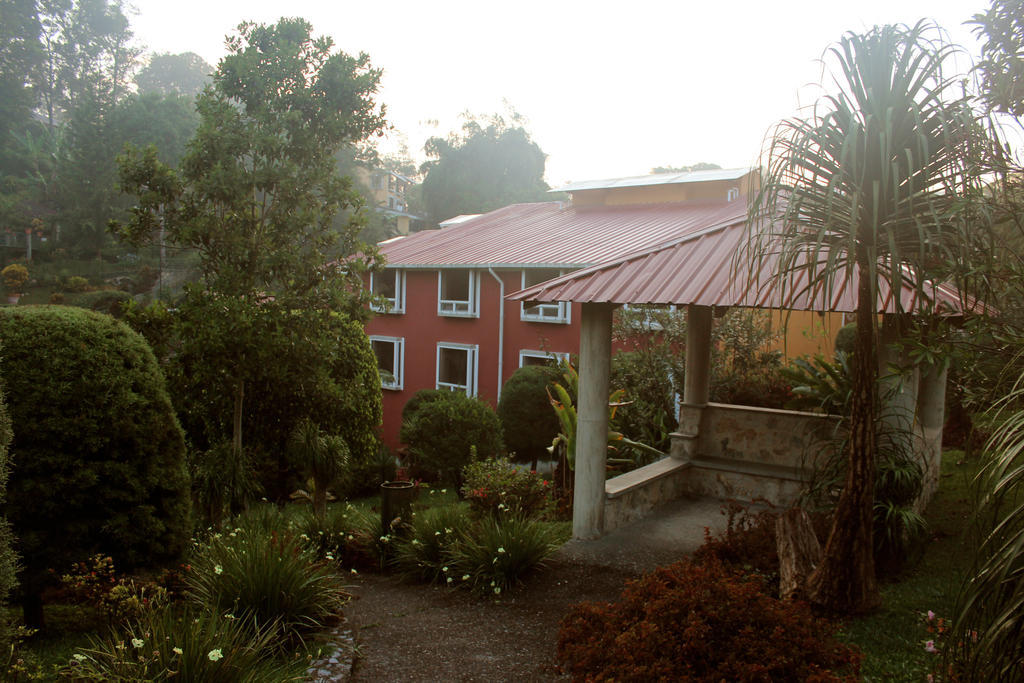 Park Hotel Santa Cruz Verapaz Kültér fotó